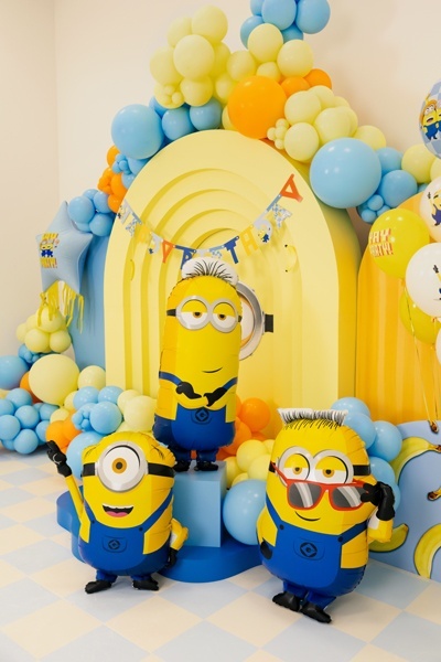 BALON FOLIOWY MINIONEK TIM 122cm BALON MINIONKI