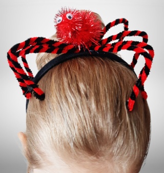 OPASKA DZIECIĘCA Z CZERWONYM PAJĄKIEM HALLOWEEN