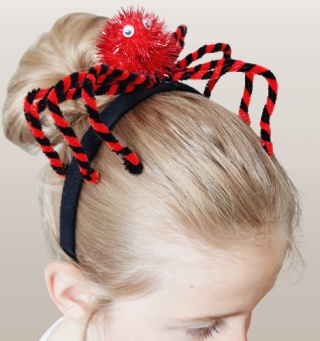 OPASKA DZIECIĘCA Z CZERWONYM PAJĄKIEM HALLOWEEN