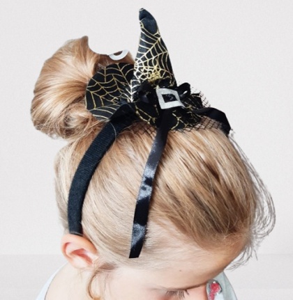 OPASKA Z CZARNO-ZŁOTYM KAPELUSZEM CZAROWNICY HALLOWEEN