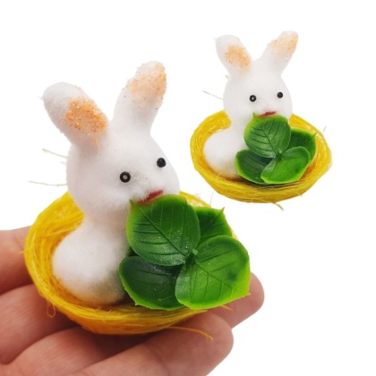 KRÓLICZEK W GNIAZDKU ŻÓŁTY OZODBA WIELKANOCNA DO KOSZYCZKA