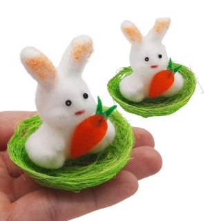 KRÓLICZEK W GNIAZDKU ZIELONY OZODBA WIELKANOCNA DO KOSZYCZKA