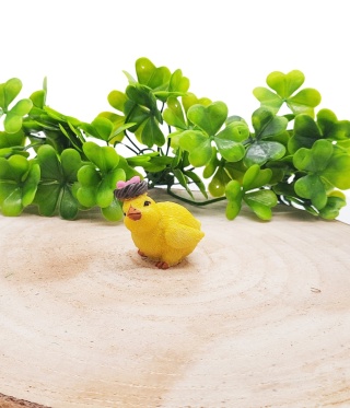 KURCZACZEK WIELKANOCNY Z GNIAZDKIEM FIGURKA OZDOBNA 4cm