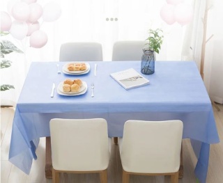 OBRUS WIELORAZOWY BŁĘKITNY MAT 137x274cm