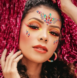 10 NAKLEJKI DO TWARZY KOLOROWE KRYSZTAŁKI 3D SAMOPRZYLEPNE