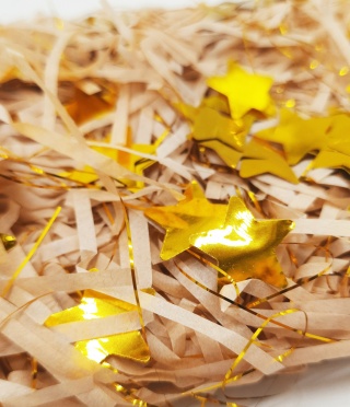 WYPEŁNIENIE DO PUDEŁEK BEŻOWE DO PREZENTÓW PAPIEROWA RAFFIA