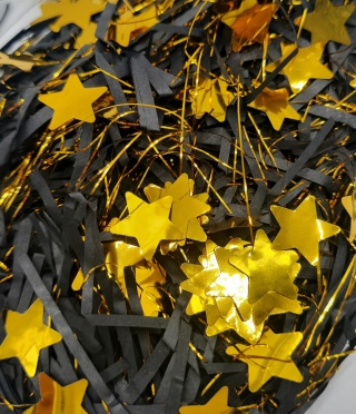 WYPEŁNIENIE DO PUDEŁEK CZARNE DO PREZENTÓW PAPIEROWA RAFFIA