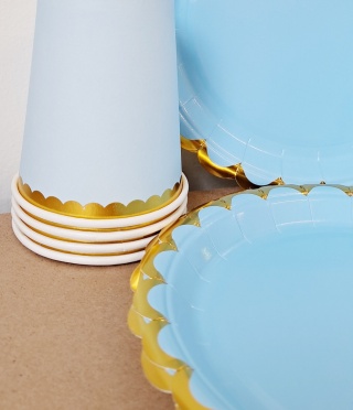 TALERZYKI PAPIEROWE NIEBIESKIE ZE ZŁOCENIEM 6szt. TALERZYKI JEDNORAZOWE 18cm