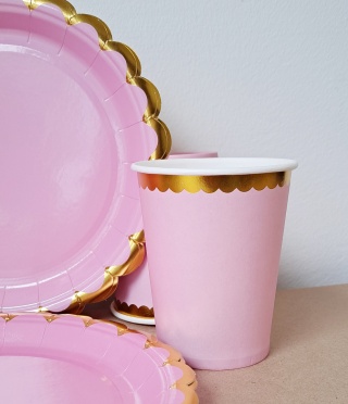 KUBECZKI PAPIEROWE RÓŻOWE ZE ZŁOCENIEM 6szt. KUBECZKI JEDNORAZOWE 18cm