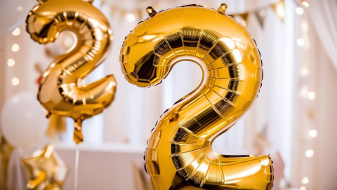 BALON FOLIOWY CYFRA 2 ZŁOTA DUŻA 86cm URODZINY ROCZNICA BALON FOLIOWY CYFRA 2 ZŁOTA DUŻA 86cm URODZINY ROCZNICA