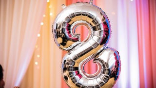 BALON FOLIOWY CYFRA 8 SREBRNA DUŻA 86cm URODZINY ROCZNICA