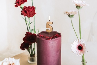 ZŁOTA ŚWIECZKA URODZINOWA CYFERKA 5 ELEGANCKA ŚWIECZKA 4,5cm