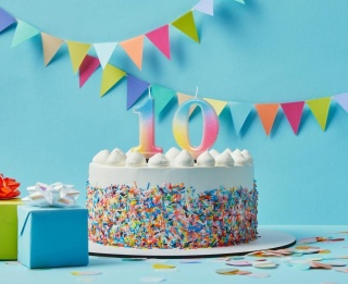 TĘCZOWA ŚWIECZKA CYFRA 1 KOLOROWA 8cm PASTELOWE OMBRE