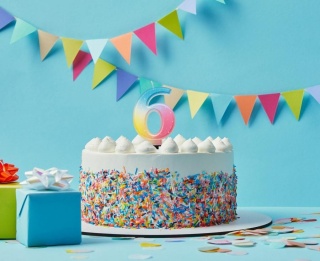 TĘCZOWA ŚWIECZKA CYFRA 6 KOLOROWA 8cm PASTELOWE OMBRE