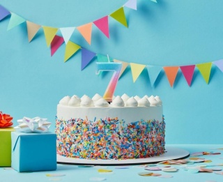 TĘCZOWA ŚWIECZKA CYFRA 7 KOLOROWA 8cm PASTELOWE OMBRE